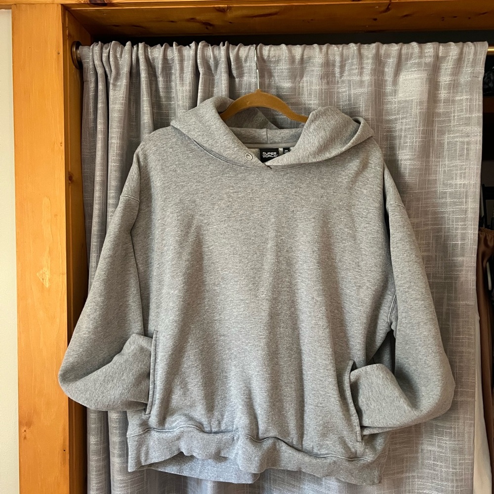 Gray Aritzia Women's Hoodie